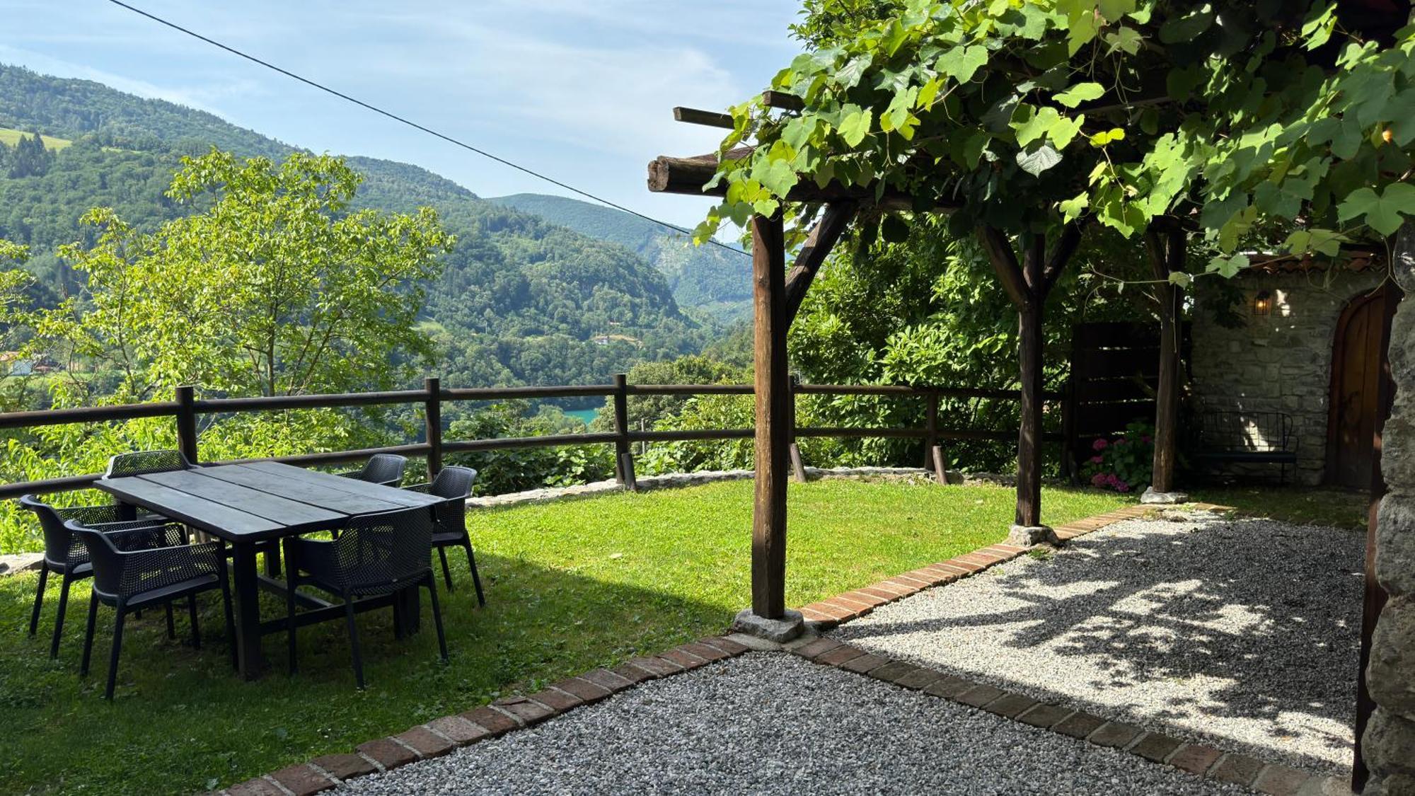 Kuninez, Holiday Home With Summer Kitchen Most na Soči Eksteriør billede