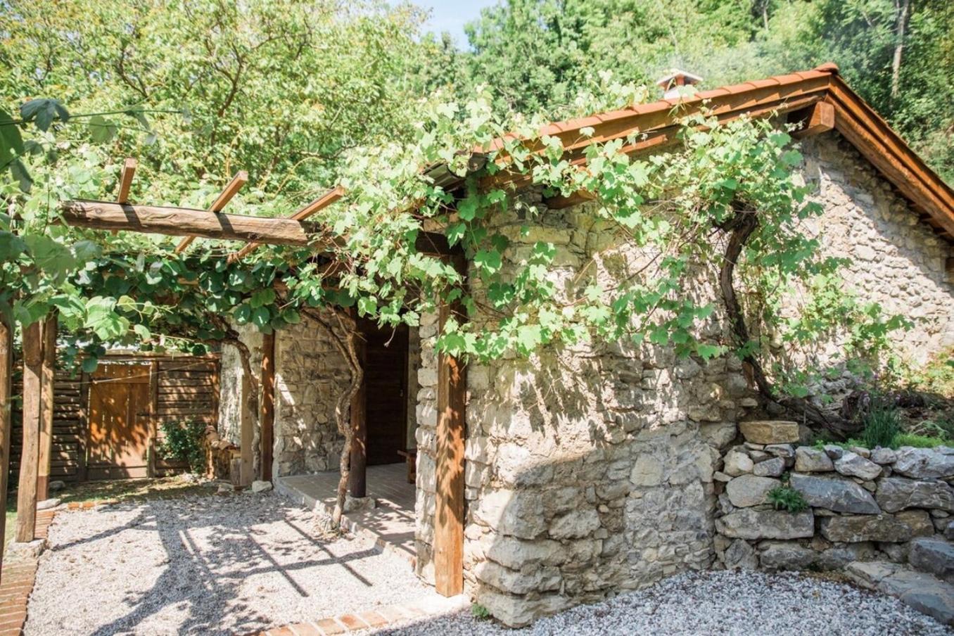 Kuninez, Holiday Home With Summer Kitchen Most na Soči Eksteriør billede